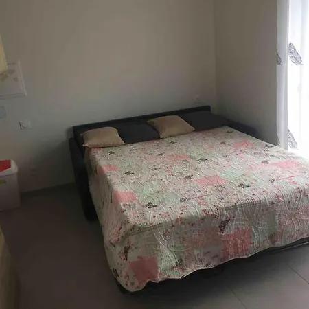 Studio Dans Villa Proche De La Plage Sète Extérieur photo