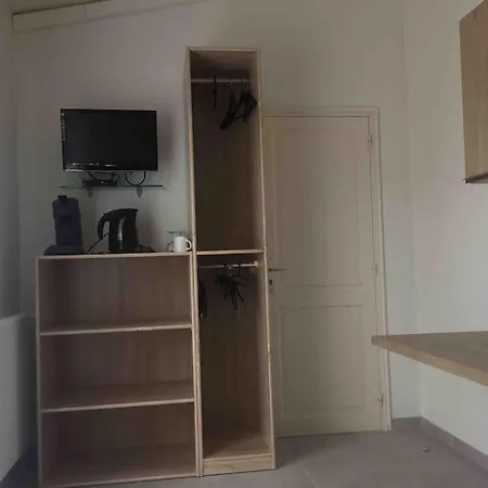 Studio Dans Villa Proche De La Plage Sète Extérieur photo