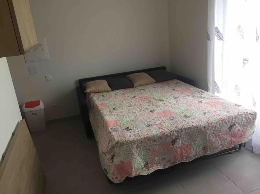 Dans Proche De La Apartment